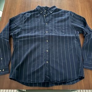 Banana Republic Dark Blue Pinstripe Men's Long Sleeve Button Up Shirt